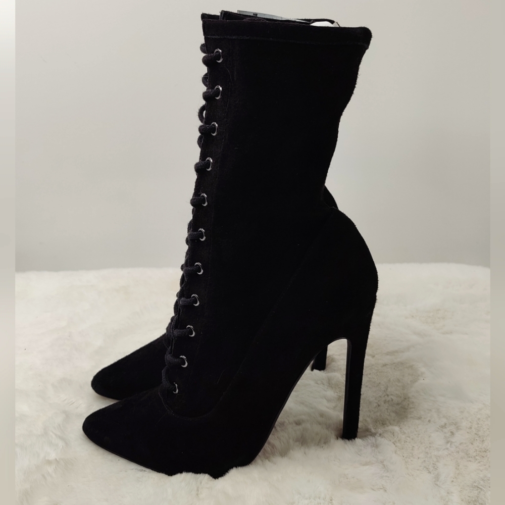 Black Steve Madden Booties sz 5.5